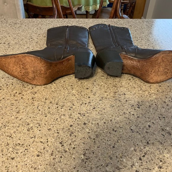 Women's Brown Leather Cowboy Boots - Picture 2 of 8